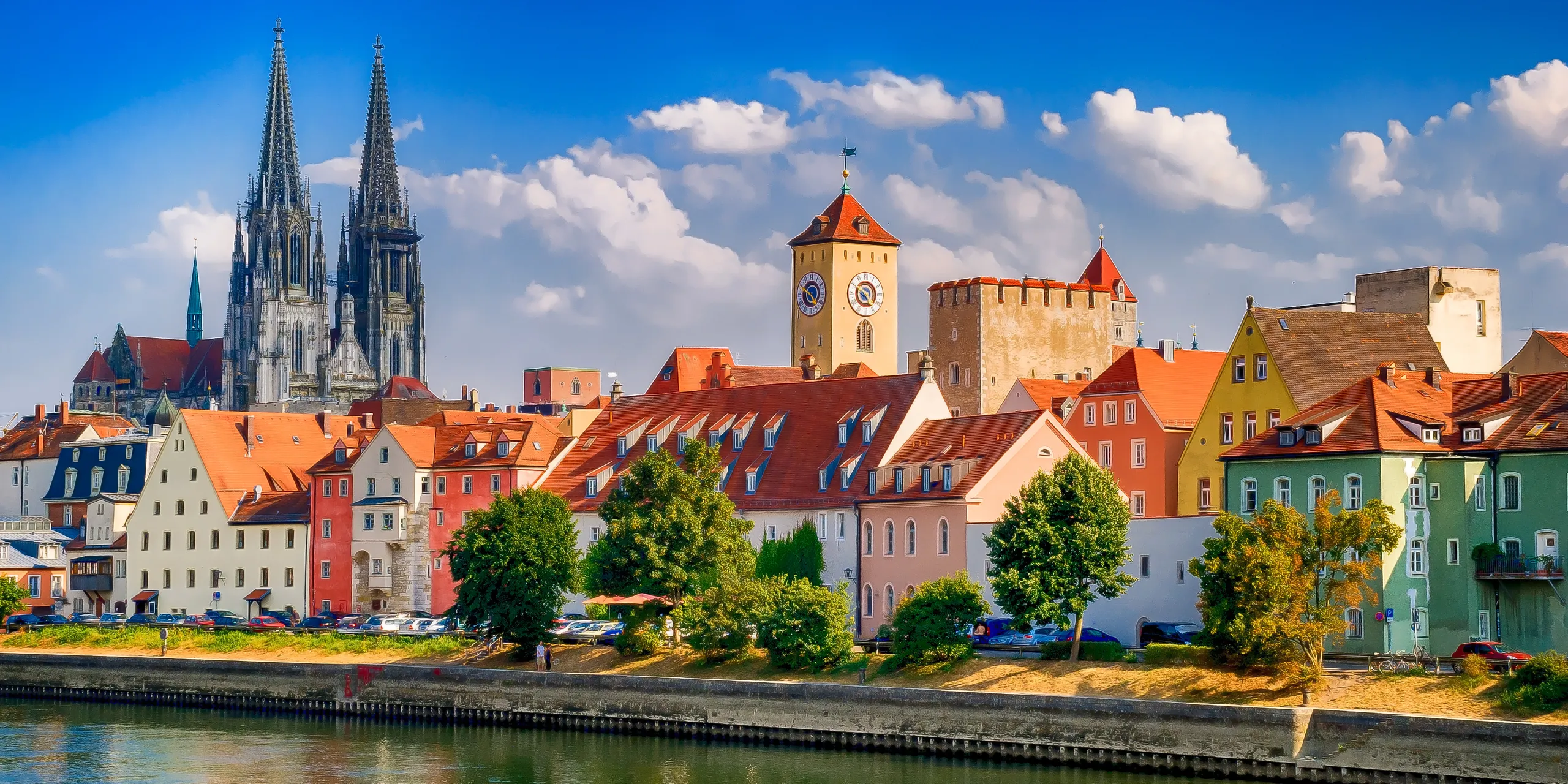 Regensburger Altstadt mit Dom und Donau